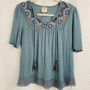 Knox Rose Short Sleeve Peasant Blouse